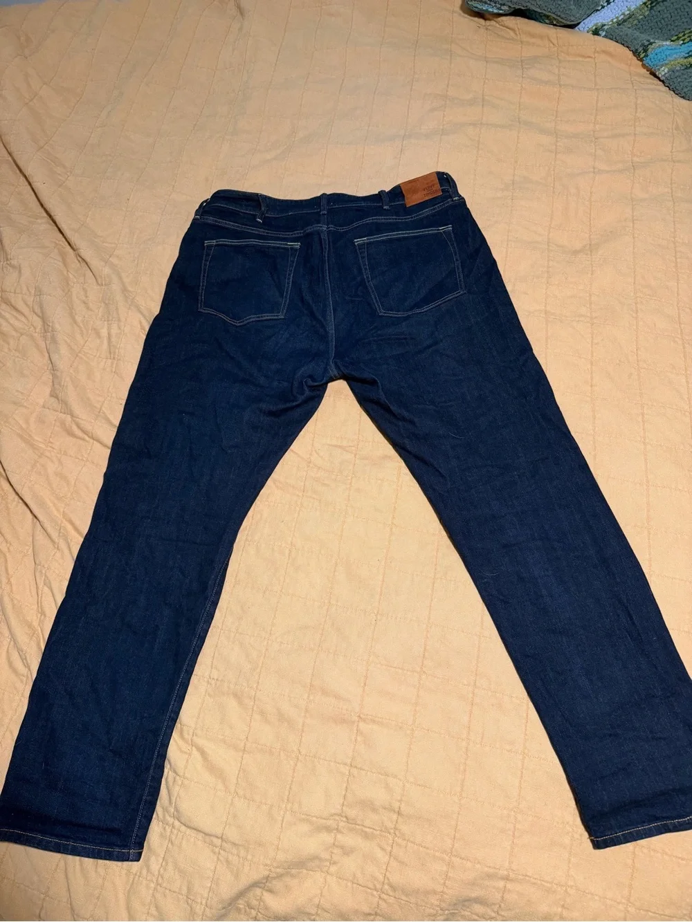 Men's Straight-Leg Jeans in Dark Blue